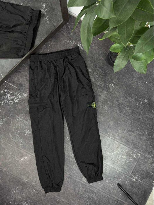Stone Island Nylon Metal Cargo Pants Чорні
