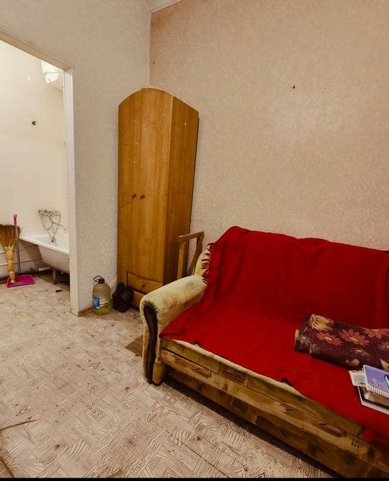 Продам 1 комнатная смарт квартира метро Вокзальная (Южный Вокзал) Экв. 10600 у.е.