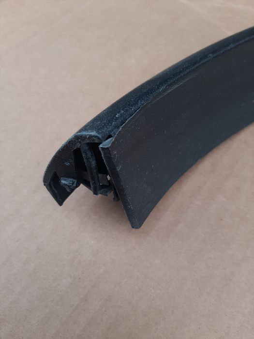 Накладка розширювач крила VW Tiguan R Line