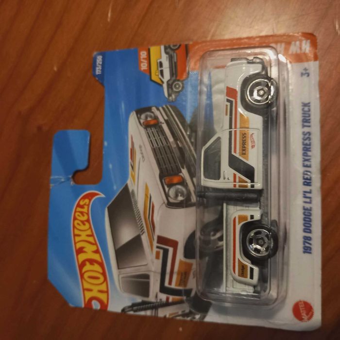 Hotwheels NOVOS 4x4 e trucks Chevy e Dodge com 20% de desconto
