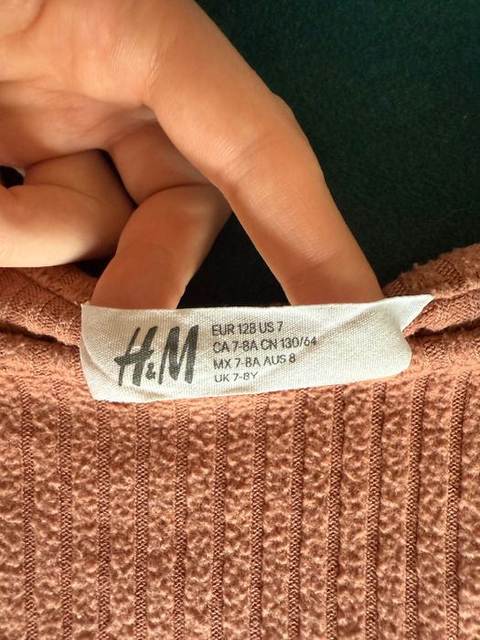 Sprzedam dres komplet H&M, rozmiar 128