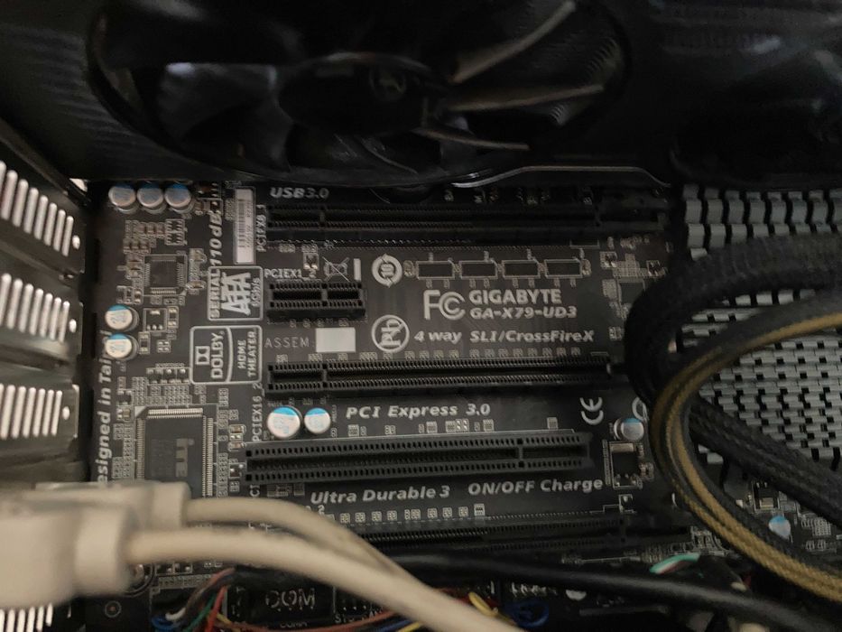 Студійний комп'ютер ZALMAN