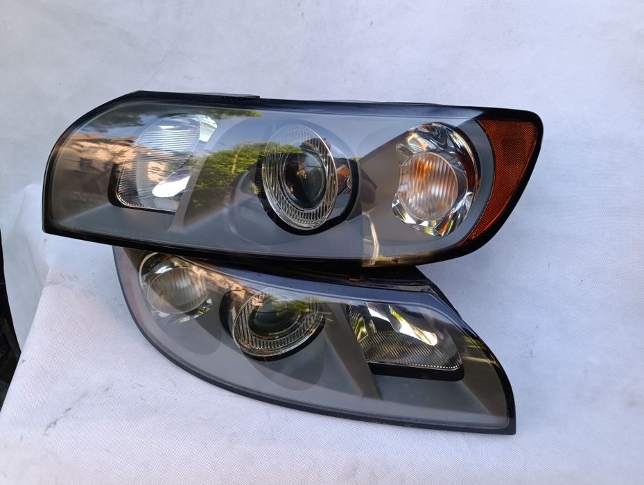 Volvo S40 V50 II lampa przednia prawa+ lewa komplet AL