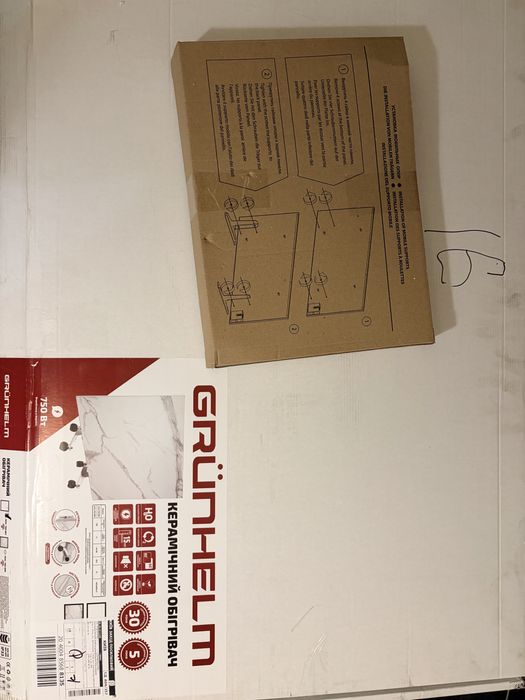 Керамічний обігрівач GRUNHELM GCH-750WH (+кріплення колеса в комплекті