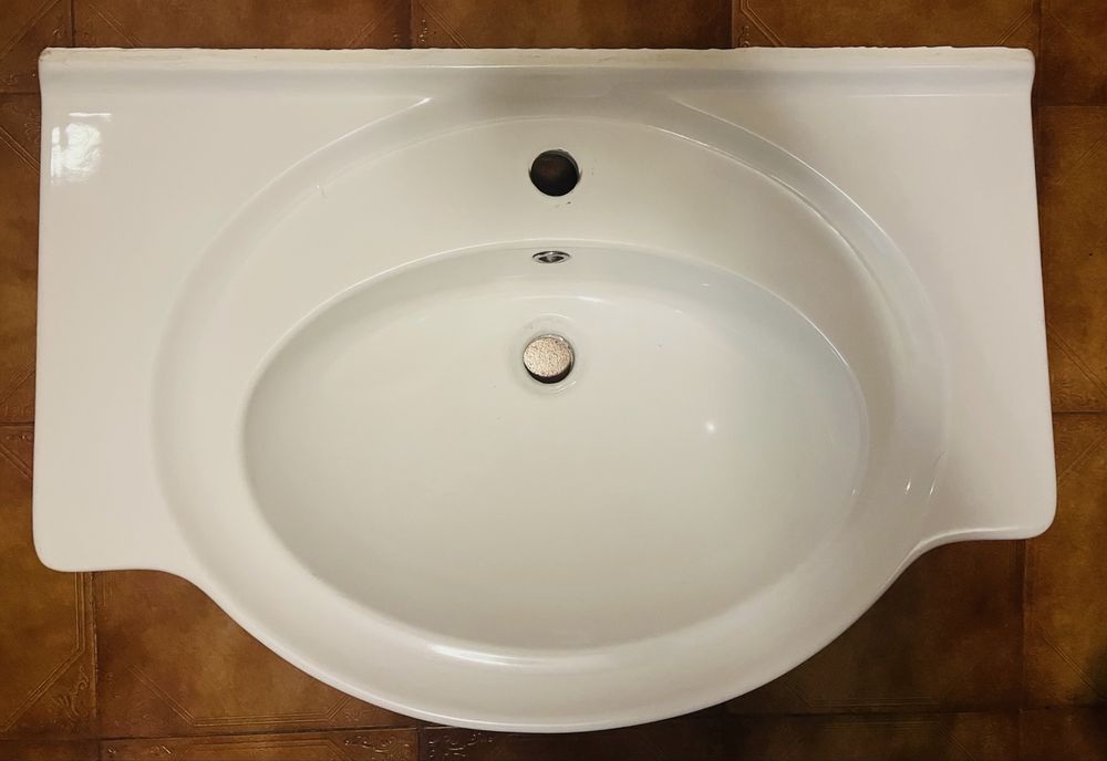 Lavatorio com torneira