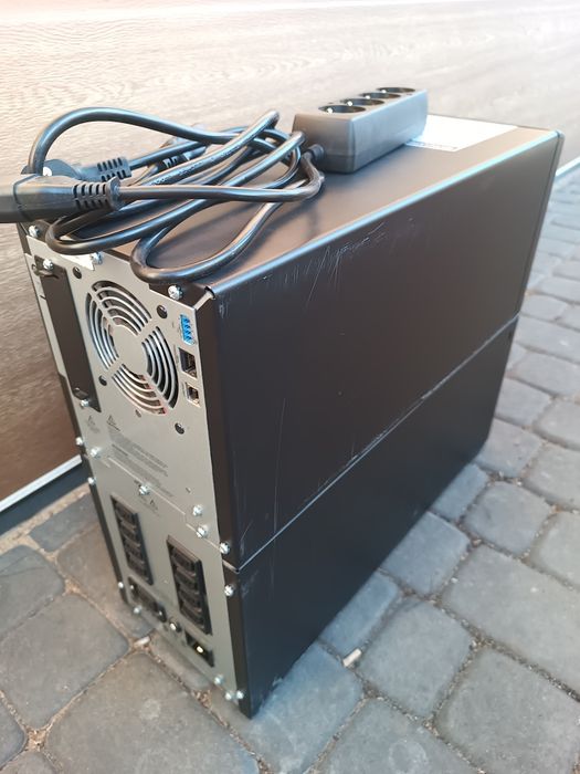 Zasilacz awaryjny UPS APC Smart-UPS 3000