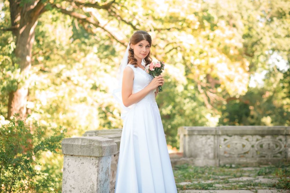 Продам весільну сукню. Торг.