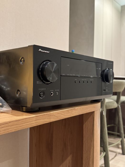 Amplituner Pioneer VSX935B Czarny 7.2-kanałowy 8K Wifi NOWY