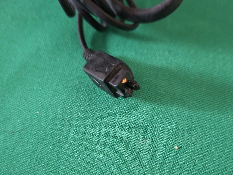 Carregador antigo para telemovel, Sony Ericsson BML 162.113.R1A