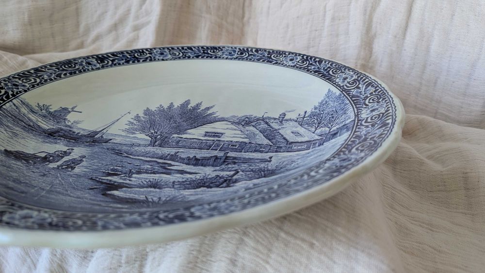 Prato decorativo Delft Blue Boch – paisagem holandesa 39 cm