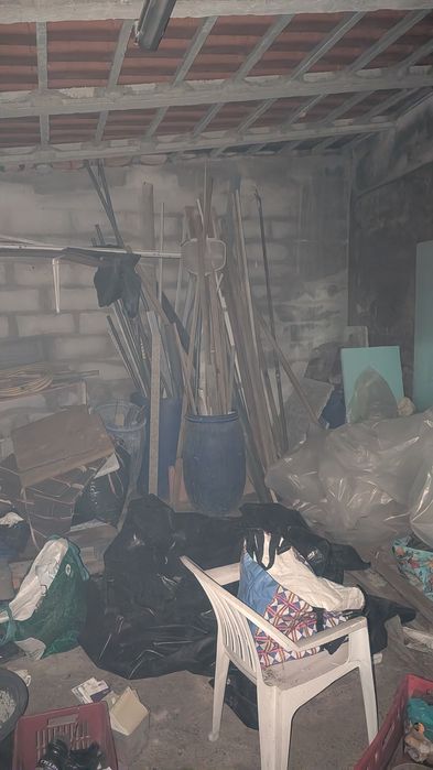 Ofereço material em funcionamento