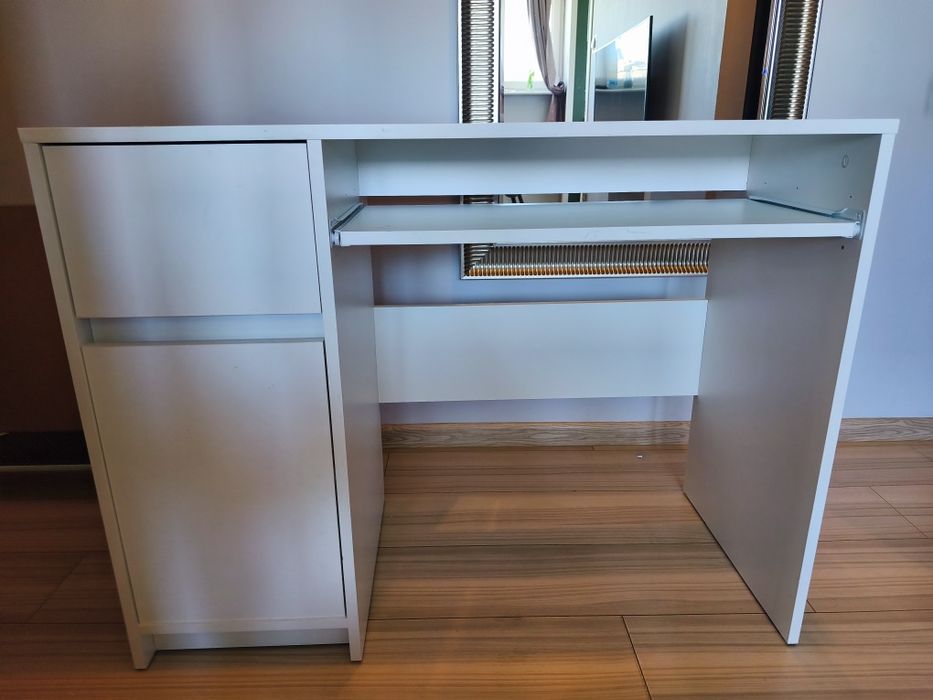 Biały biurko 100 x 45 cm