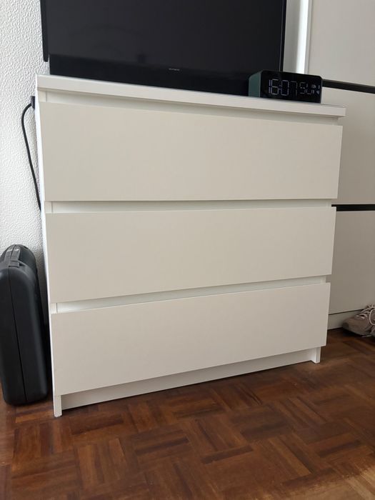 Cómoda Malm Ikea