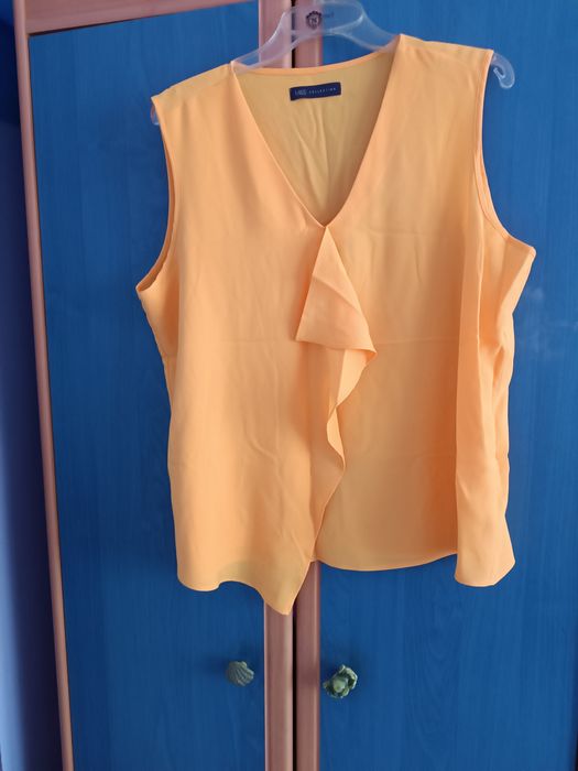 Bluzka bez rękawów 44