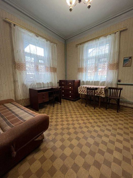 Оренда першого поверху приватного будинку Устинівський пров. 18А