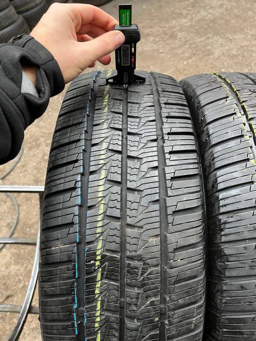 Шины бу 215 65 R 16 C Continental vancontact 4season всесезон грузовые