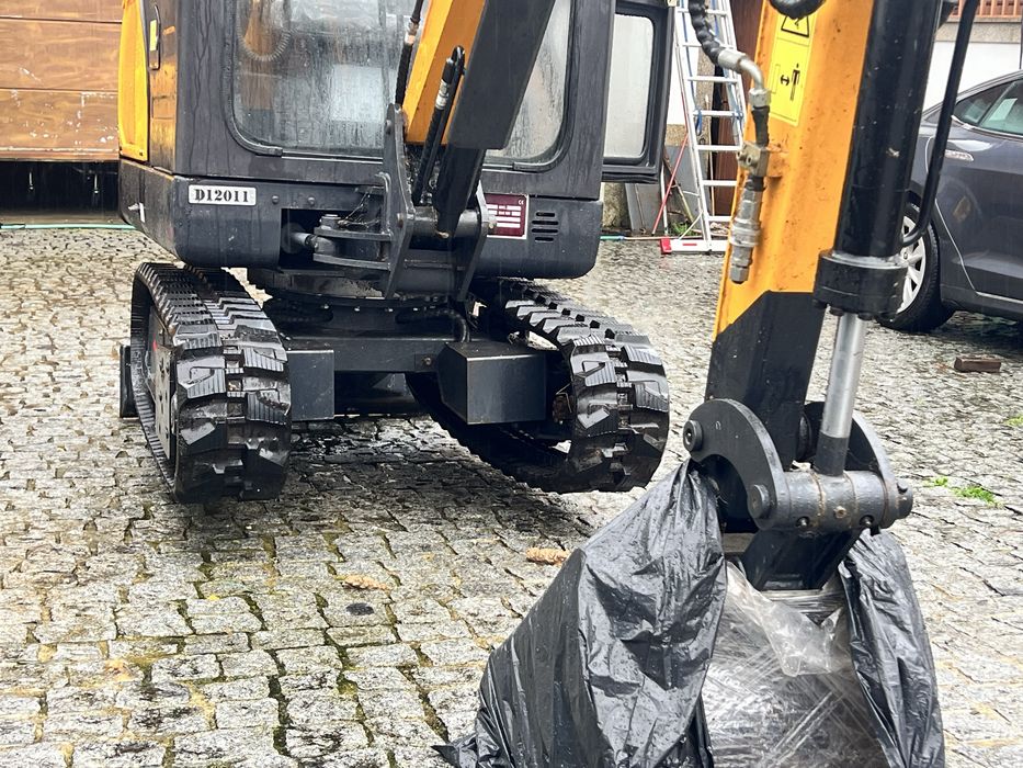 Mini guiratori 2 ton yanmar 20.5 kw Nova, cabine 27 cavalos