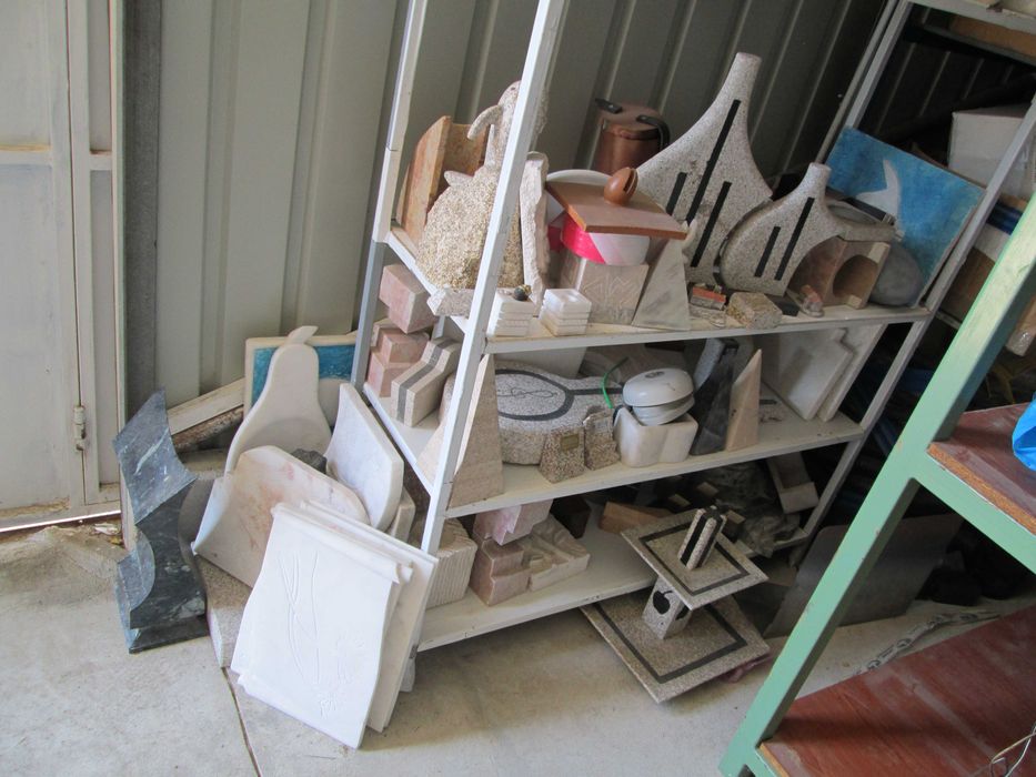 Peças em granito, artesanato.