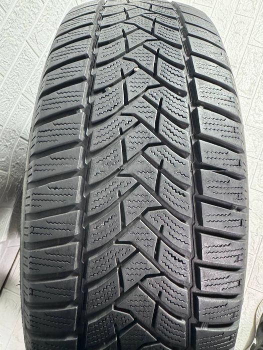 205/60/16 комплект зимових шин 2022 рік 7 мм залишку Dunlop