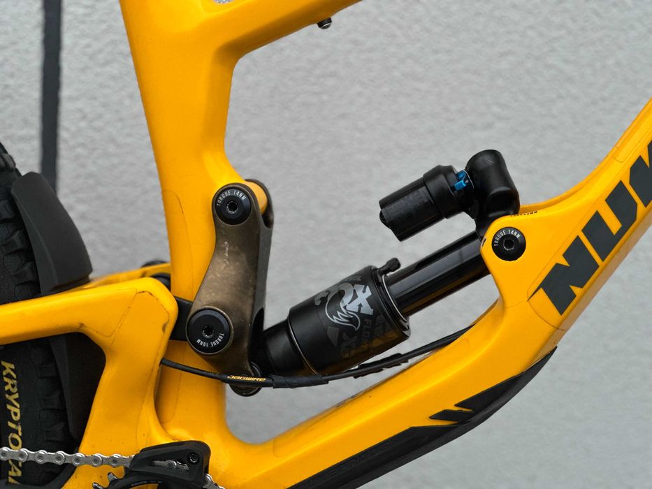 Велосипед Nukeproof Giga 290 Carbon Elite 29" L