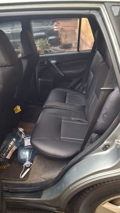 Toyota rav4 2004 2.0