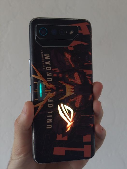 Ігровий Asus ROG Phone 7 8/256