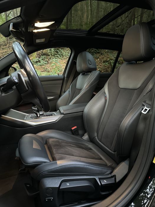 BMW 330e PACK M