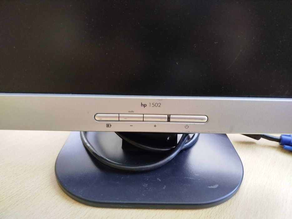 Monitor HP 1502 Usado - EM BOM ESTADO