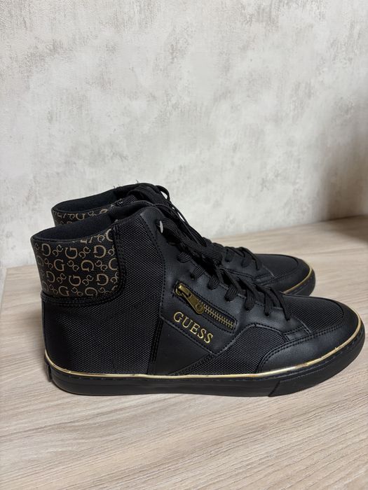 Guess чоботи ботинки кеди