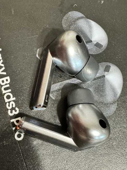 Galaxy Buds 3 Pro — excelente estado