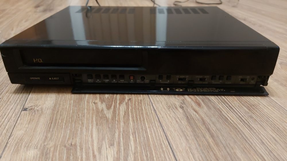 Video magnetowid SHARP