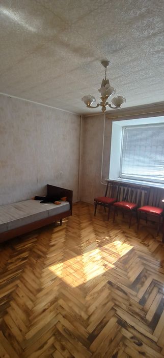 Продам 2-ю квартиру ул. Чумаченко 2 эт.