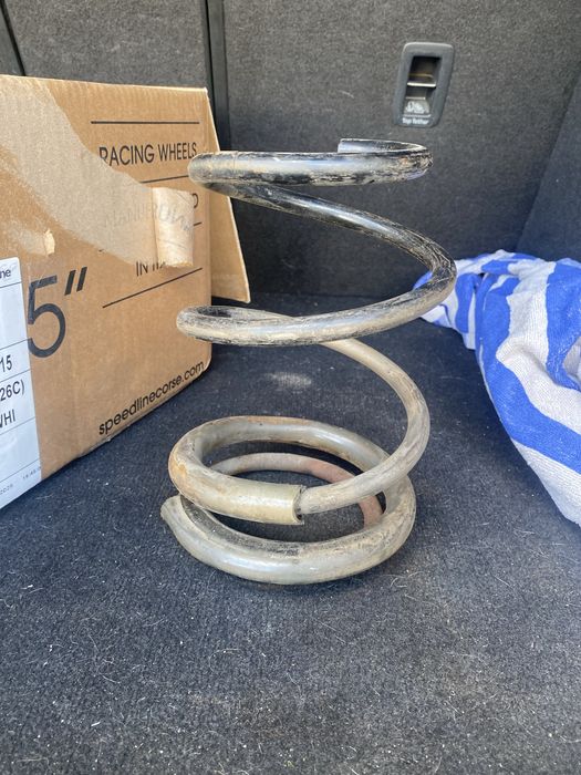 Mola frontal orginal já rebaixada Golf 7 1.6