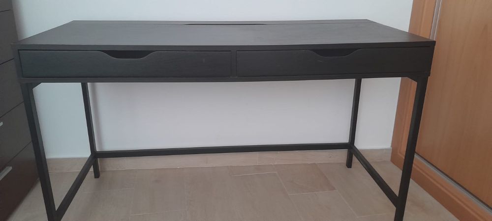 Secretaria de estudo preta ikea