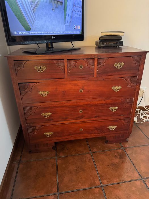 Cómoda Mogno Restaurada
