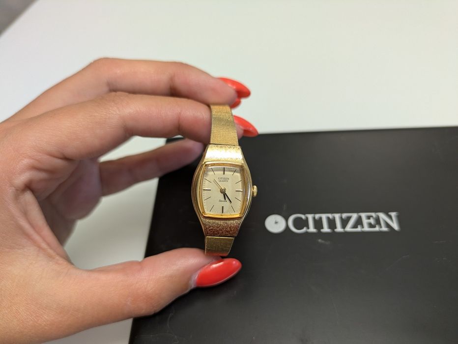 Relógio dourado Citizen