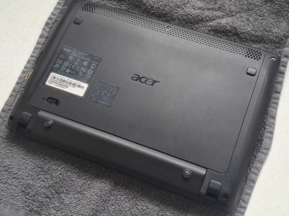 Netbook / Chromebook Acer Aspire One 722 4GB RAM 320GB Dysk 11,6"