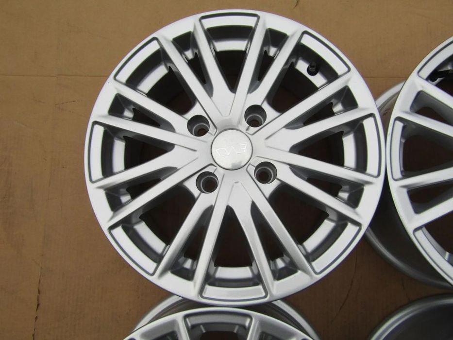 4x nowe felgi 15 kia carens cerato clarus jojce / hyundai coupe lantra matrix volvo v40