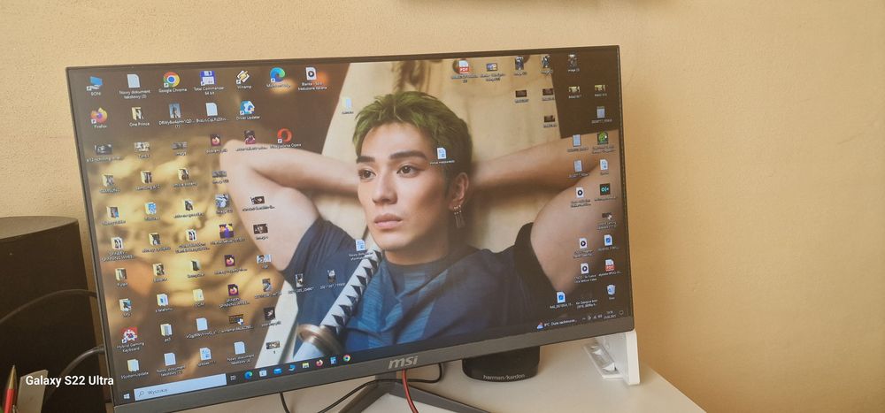 Komputer wmonitorze MC PRO 24X