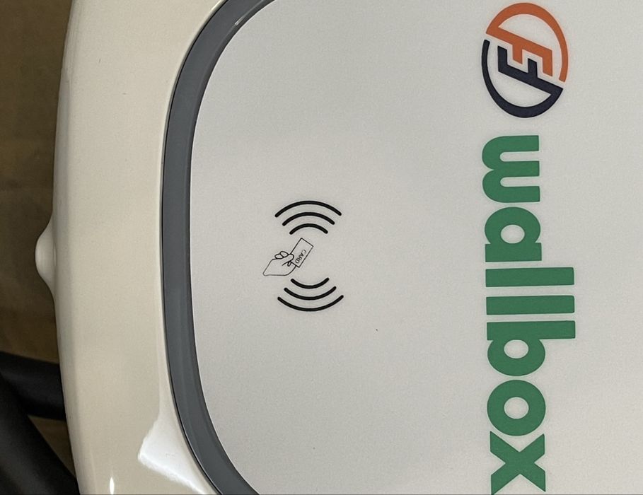 Зарядна станція wallbox