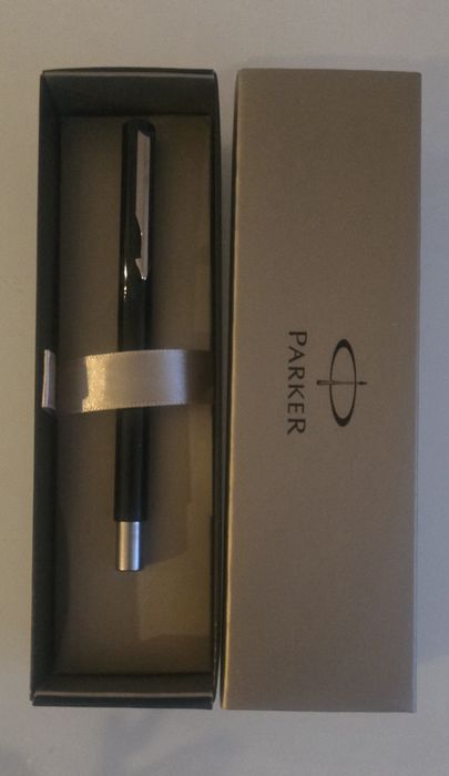 Parker długopis z czarnym tuszem. Nowy