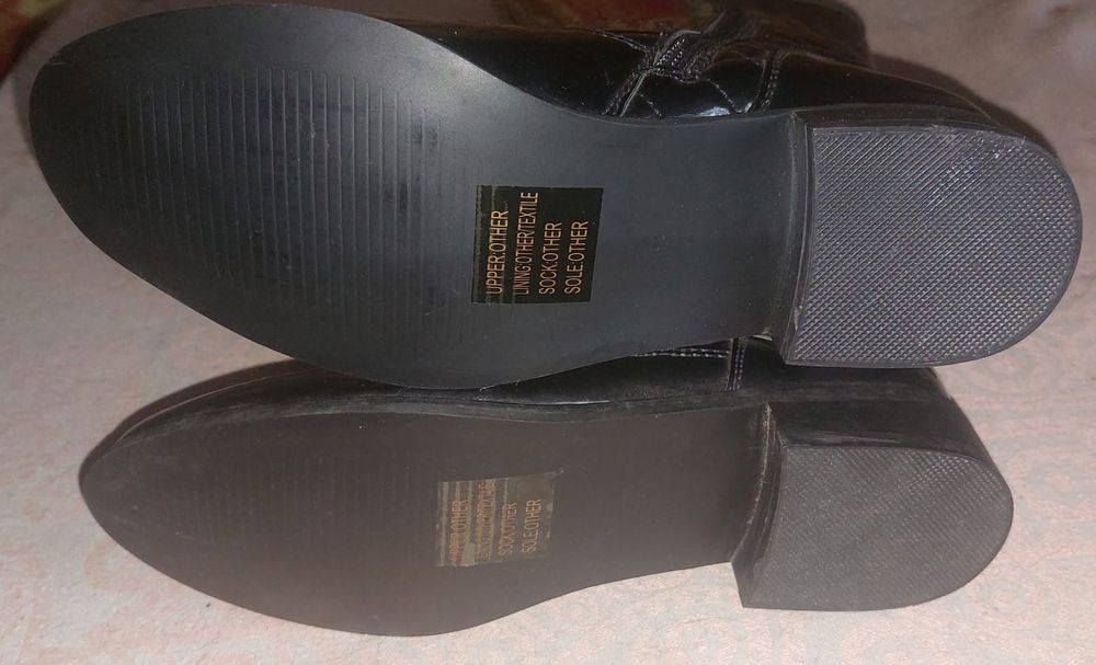 Продам Жіночі Сапожки