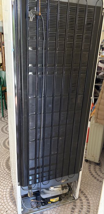 Combinado marca Whirlpool, No Frost, air stream, system electronic.