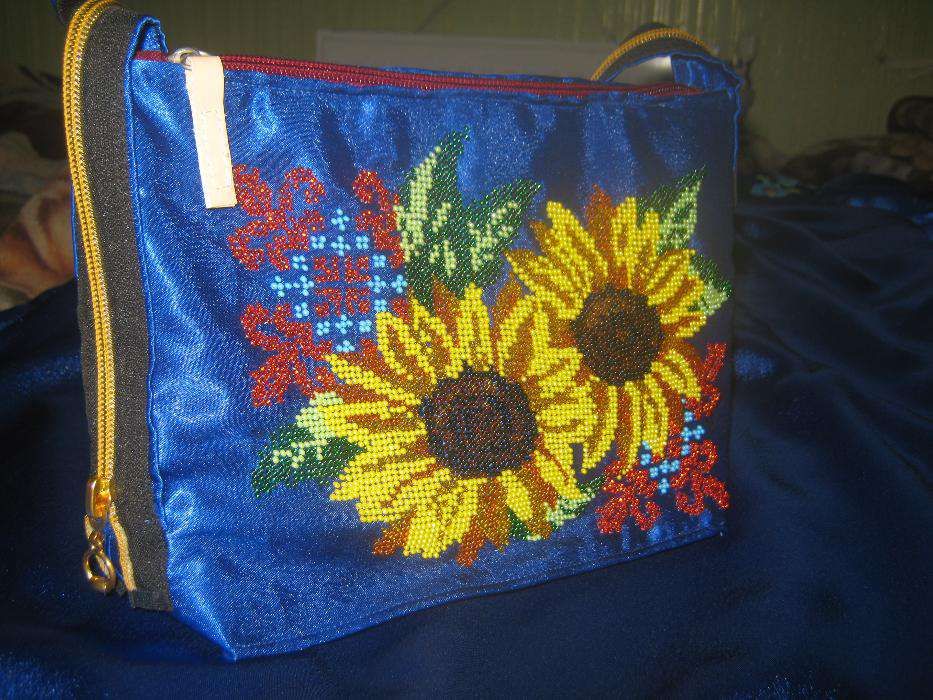 плаття вишите бісером