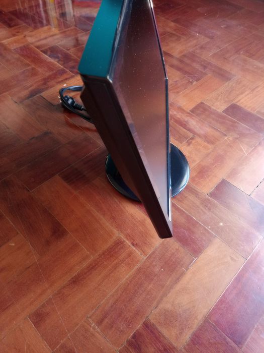 Monitor ASUS 19"