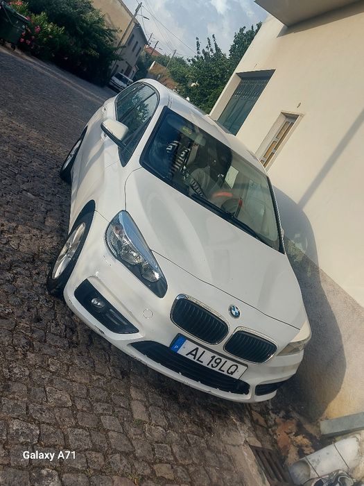 Bmw 216 venda com urgência