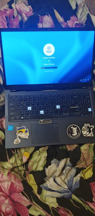 ASUS VivoBook 15 б/у рабочий