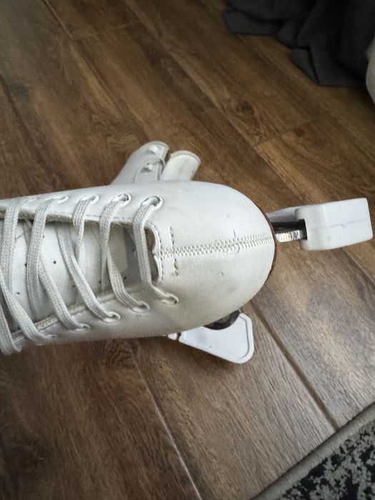 Конькі для фігурного катання Risport