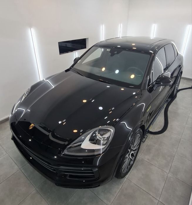 Porsche Cayenne  e-hybrid platinum edition
