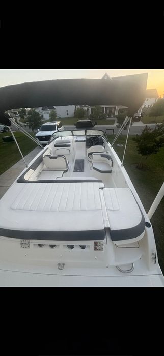 Motorówka Bayliner vr6 2017, 165 mth.